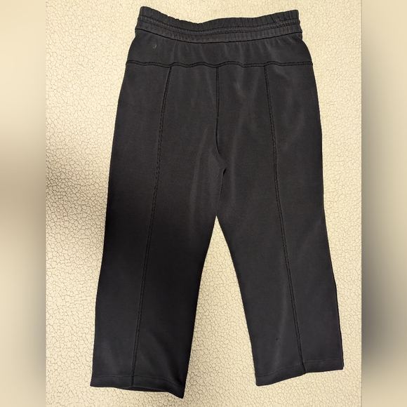 Lululemon Softstreme High-Rise Straight Leg Crop Black Size 10 - Picture 15 of 16